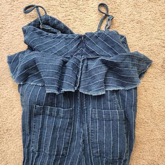 Anthropologie ett:twa Striped Chambray Denim Jumpsuit Large Peplum Hem S - Picture 2 of 6